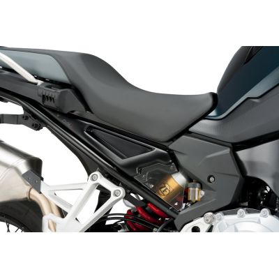 Sada černých postranních panelů Puig do podsedlového rámu pro F850GS Adventure