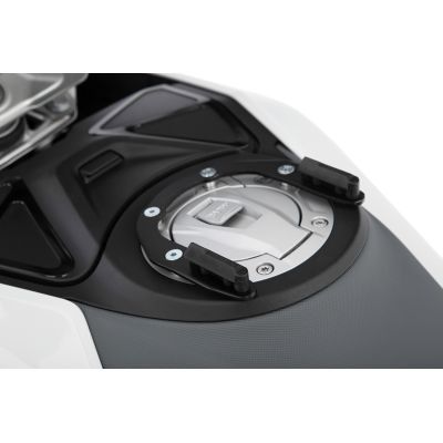 Podkova na nádrž R1300GS 2023+ pro tankvaky Wunderlich Click Bag