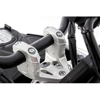Zvýšení řídítek Wunderlich o 40mm nahoru pro R1300GS 2023+, stříbrné