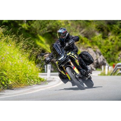 Padací protektory Wunderlich do osy předního kola F900GS 2023+