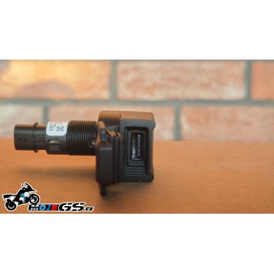 USB-A socket Plug and Play instead of the original small one for BMW GS