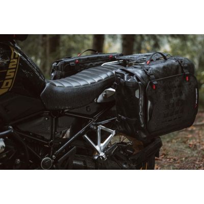 Sada bočních tašek SW-Motech Sysbag WP L 2x 27-40L + nosiče pro R1300GS 2023+, černé