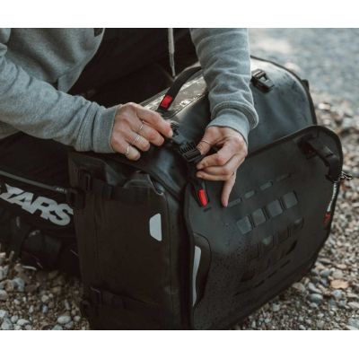 Sada bočních tašek SW-Motech Sysbag WP L 2x 27-40L + nosiče pro R1300GS 2023+, černé
