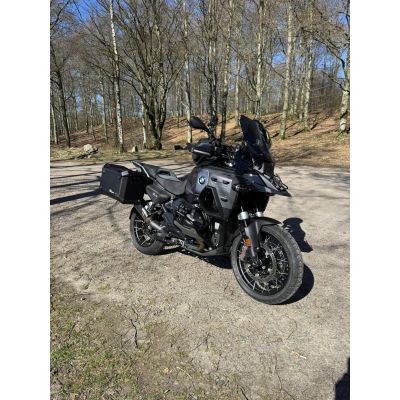 Originální hliníkové boční kufry pro BMW R1300GS Adventure 2024+, černé