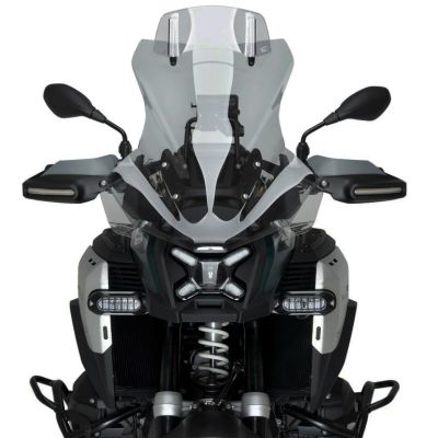 Vysoké cestovní plexi Puig 57cm s deflektorem pro BMW R1300GS/A 2023+ (bez ACC), lehce kouřové