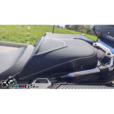 Heated Plug and Play rear seat Wunderlich Aktivkomfort for R1250GS/A 2021-2024
